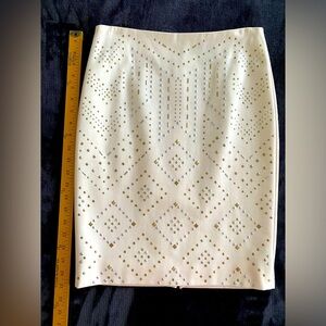 Gorgeous WHBM cream skirt with metallic accents NWOT